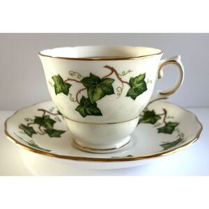 Vintage Colclough Bone China Teacup & Saucer Green Ivy Gold Trim England Cup Set